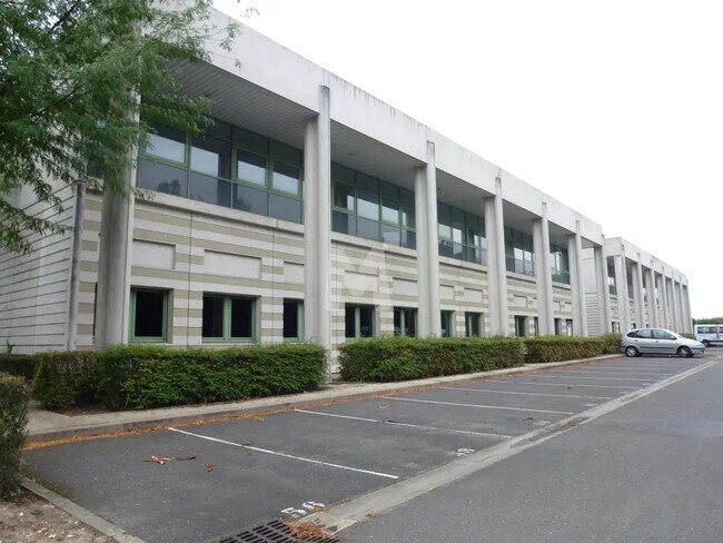 Plus de détails pour Bureau à louer