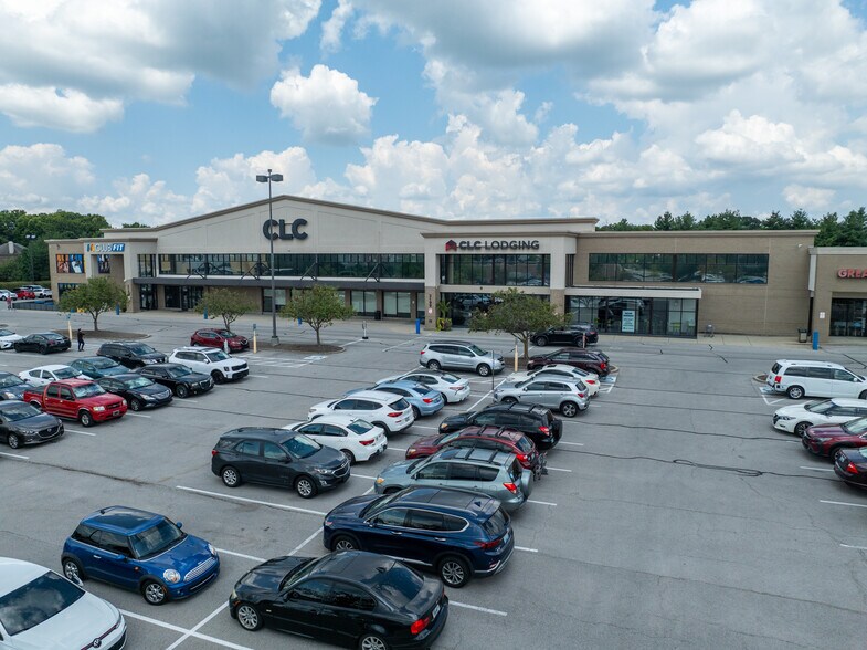 3181-3199 Beaumont Centre Cir, Lexington, KY à vendre - Photo de l’immeuble – Image 2 sur 6