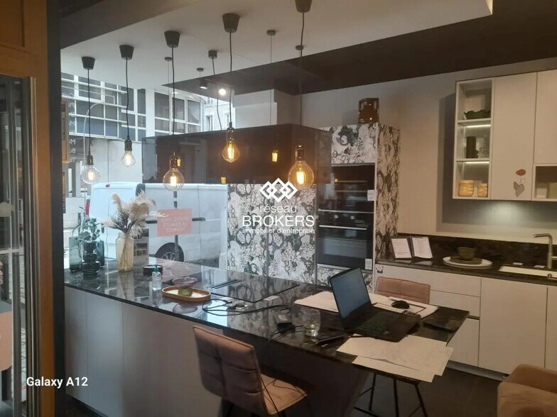 Local commercial dans Orléans à louer - Photo de l’immeuble – Image 1 sur 5