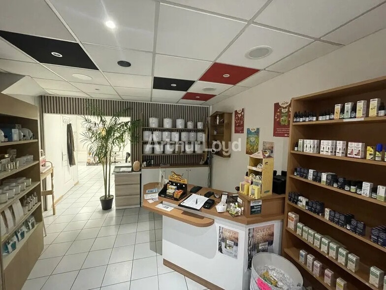 Local commercial dans Épernay à louer - Photo intérieure – Image 2 sur 6