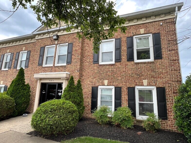 9105 Owens Dr, Manassas Park, VA à louer - Photo de l’immeuble – Image 2 sur 6