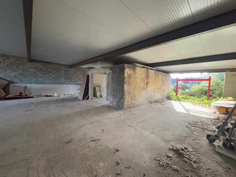 Industriel/Logistique dans Castillon-du-Gard à louer - Photo intérieure – Image 3 sur 3