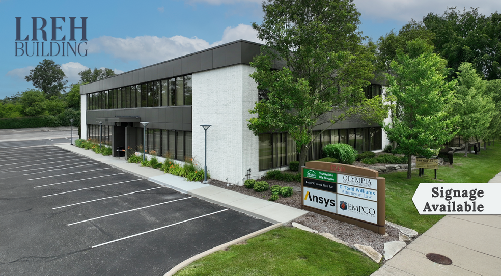 1740 W Big Beaver Rd, Troy, MI à louer - Photo de l’immeuble – Image 1 sur 1