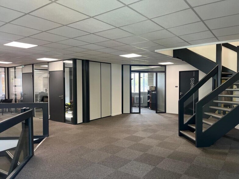 Bureau dans VILLENEUVE-D'ASCQ à louer - Photo de l’immeuble – Image 2 sur 7