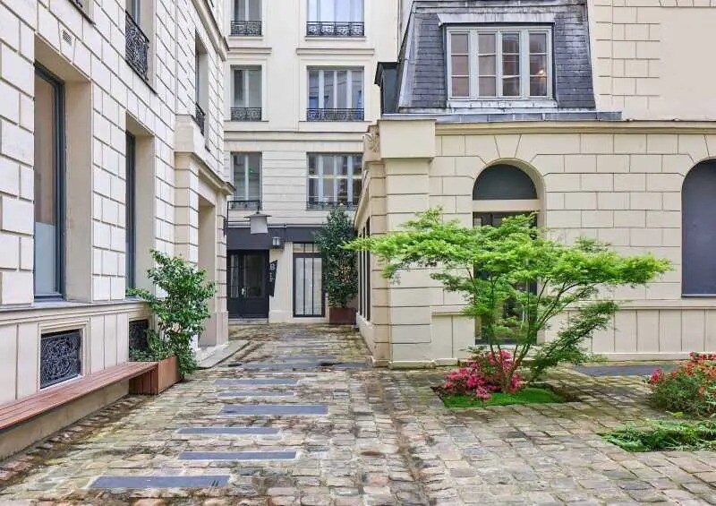 11 Rue Saint-Florentin, Paris à louer - Photo de l’immeuble – Image 2 sur 3