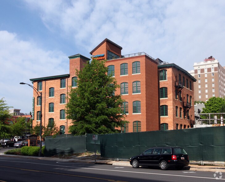 25 E Court St, Greenville, SC à louer - Photo de l’immeuble – Image 2 sur 8