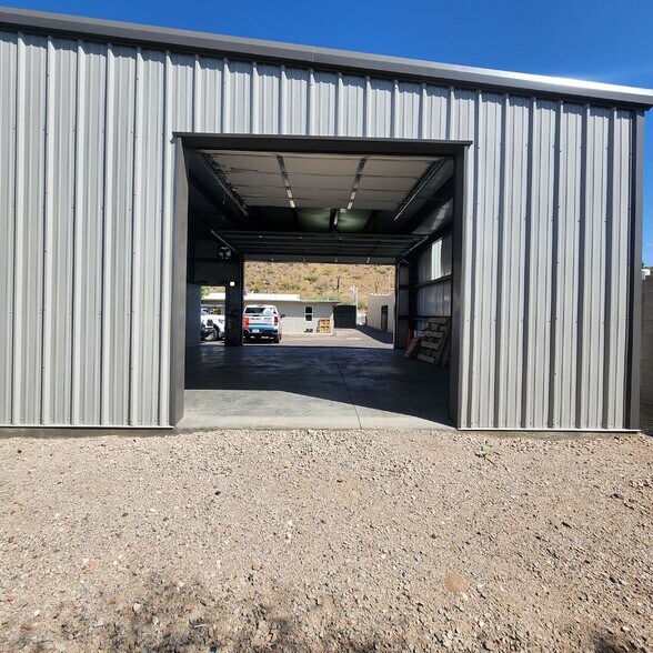 8227 E Apache Trl, Mesa, AZ à louer - Photo de l’immeuble – Image 3 sur 9