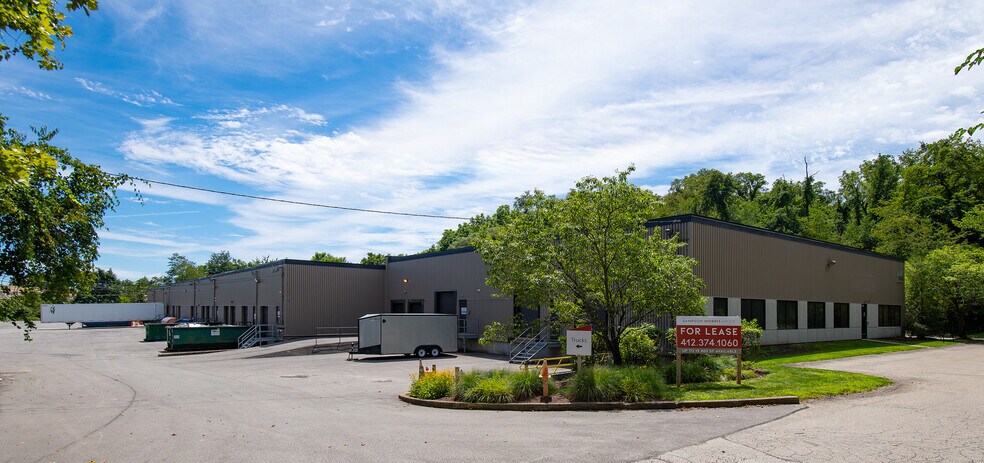 9000-9018 Rico Rd, Monroeville, PA à louer - Photo de l’immeuble – Image 2 sur 5