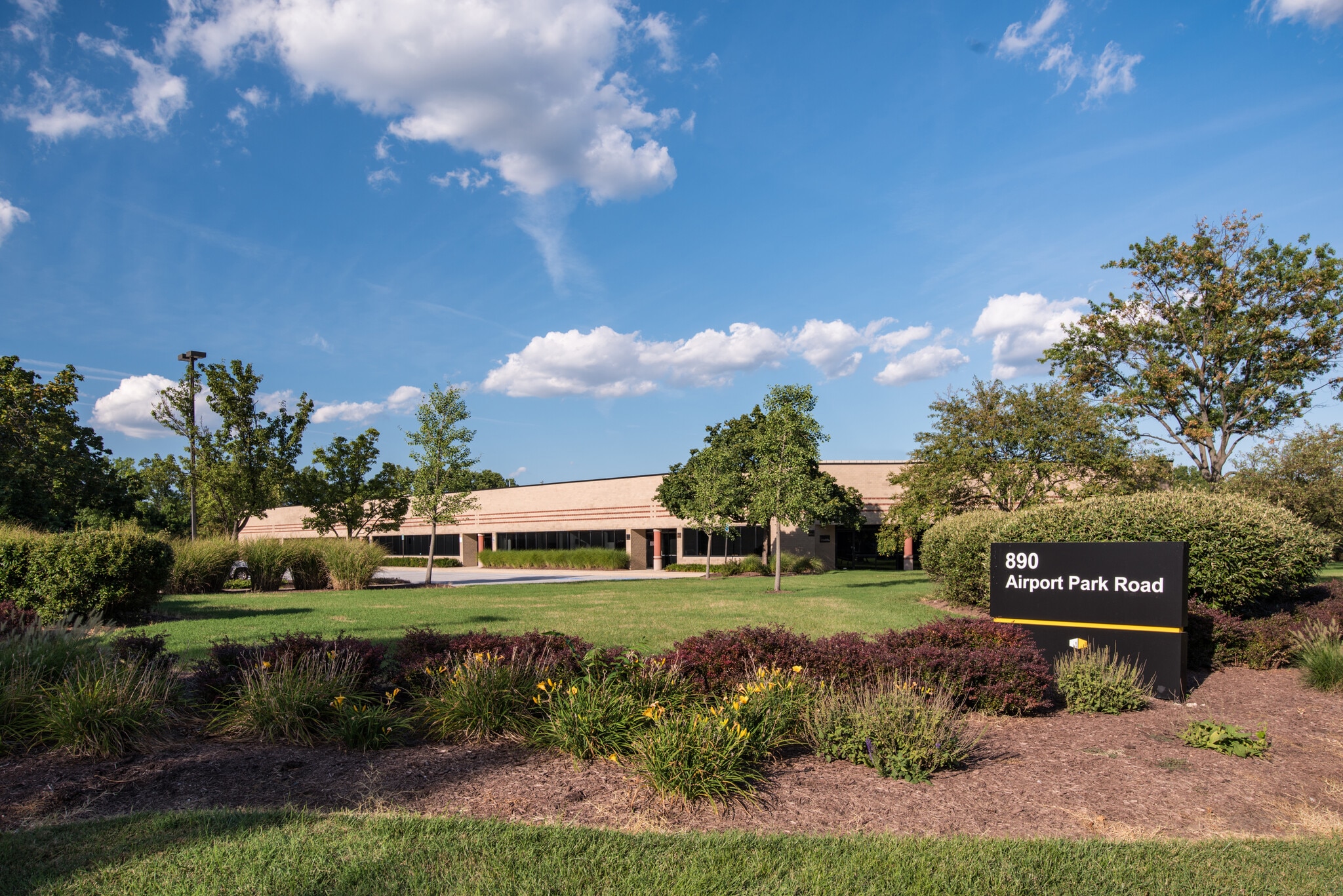 910 Cromwell Park Dr, Glen Burnie, MD à louer Photo de l’immeuble– Image 1 sur 2
