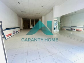 Local commercial dans Cáceres, Cáceres à louer Photo intérieure– Image 2 sur 6