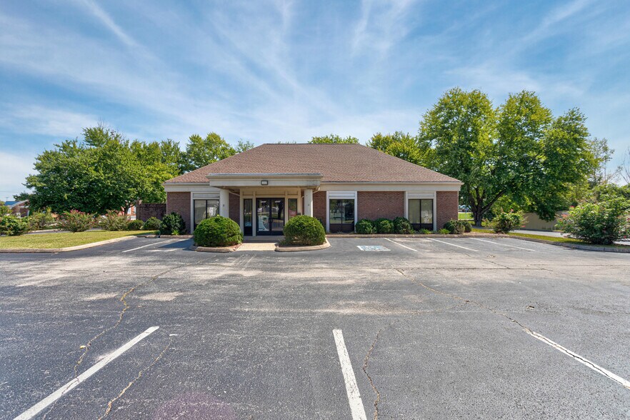 214 N Horton Pky, Chapel Hill, TN à vendre - Photo de l’immeuble – Image 3 sur 9