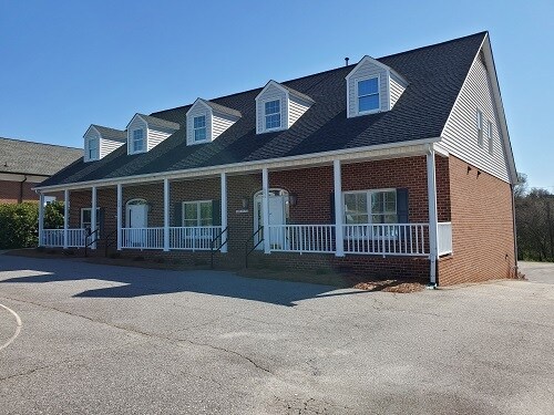 606 Signal Hill Drive Ext, Statesville, NC à vendre - Photo de l’immeuble – Image 2 sur 10