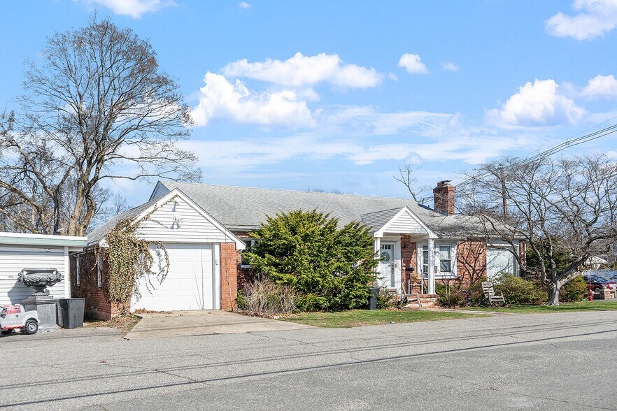 344 Broadway, Lynnfield, MA à vendre - Photo de l’immeuble – Image 3 sur 18