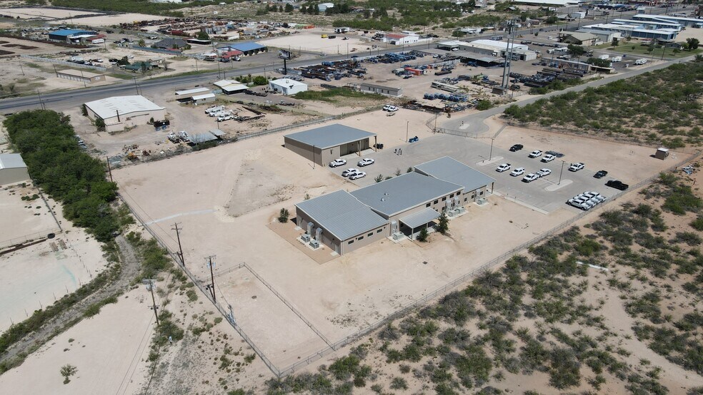 2484 Betty ave, Monahans, TX à vendre - Photo principale – Image 1 sur 14