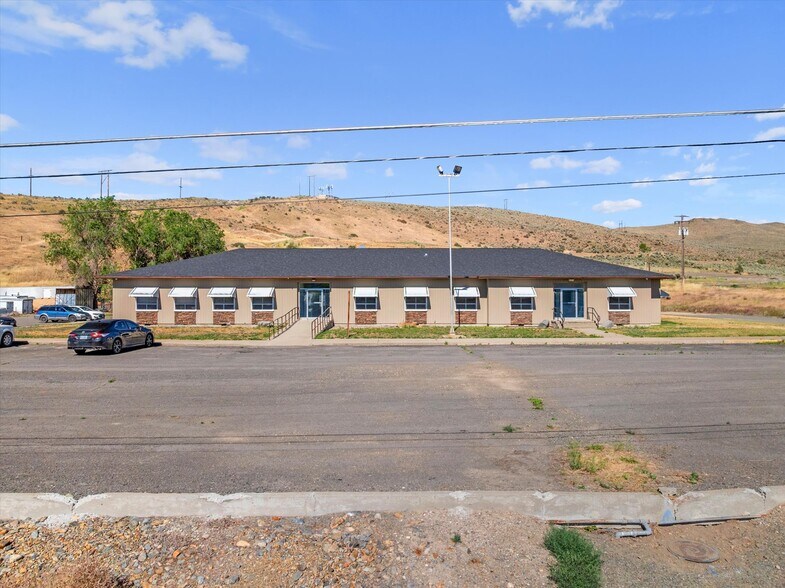 1050 S Bridge St, Baker City, OR à vendre - Photo de l’immeuble – Image 3 sur 51