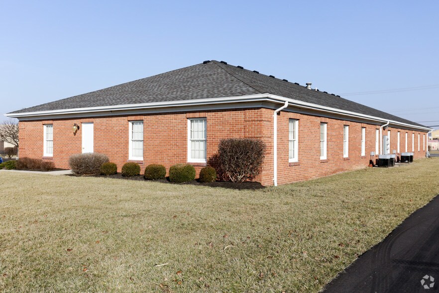 1301 E Ash St, Piqua, OH à louer - Photo de l’immeuble – Image 2 sur 9