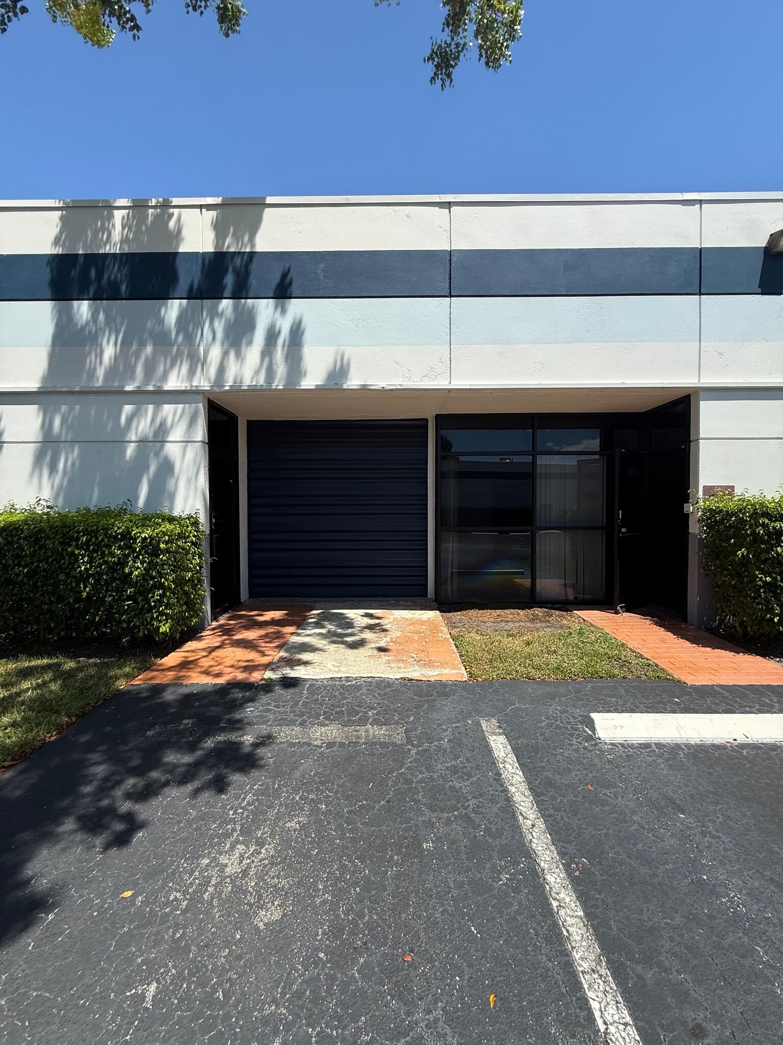 602 S Military Trl, Deerfield Beach, FL à louer Photo intérieure– Image 1 sur 15