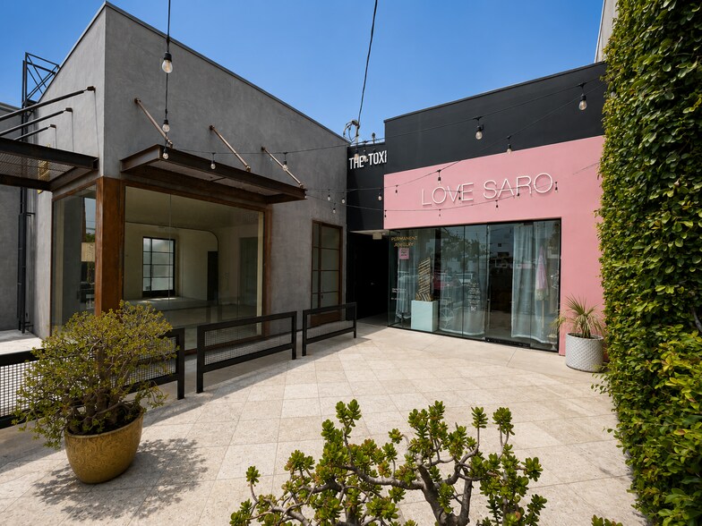 8478-8480 Melrose Pl, Los Angeles, CA à louer - Photo de l’immeuble – Image 3 sur 3