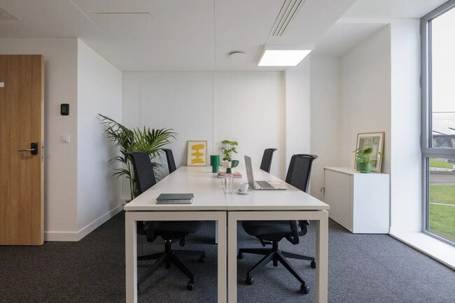 Plus de détails pour Bureau à louer