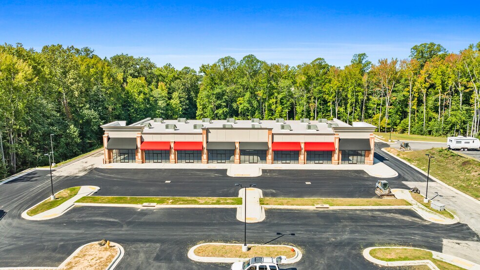 6565 Crain Hwy, La Plata, MD à louer - Photo de l’immeuble – Image 3 sur 25