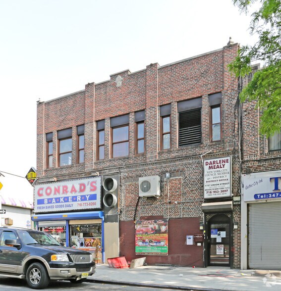 289-299 Utica Ave, Brooklyn, NY à louer - Photo de l’immeuble – Image 3 sur 5