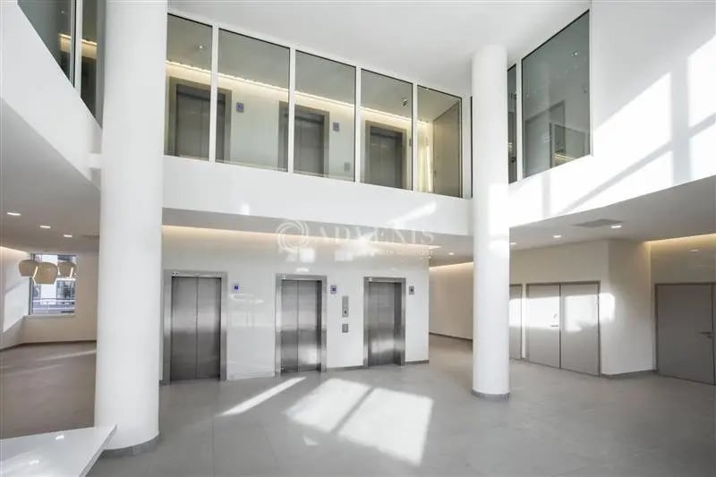 Bureau dans Noisy-le-Grand à louer - Hall d’entrée – Image 2 sur 12