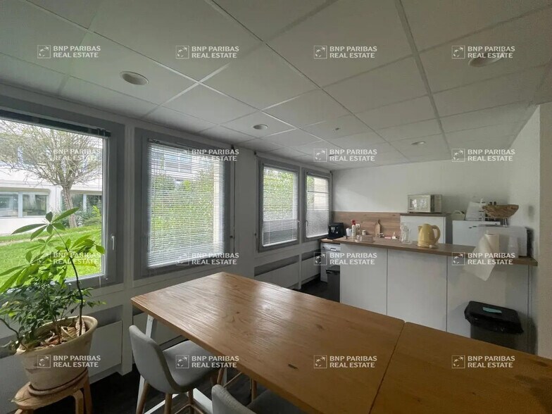 Bureau dans Rennes à louer - Photo de l’immeuble – Image 3 sur 7