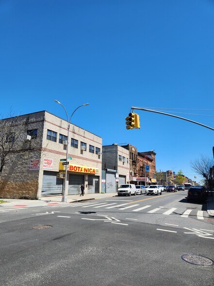 529 Sutter Ave, Brooklyn, NY à louer - Photo de l’immeuble – Image 2 sur 43