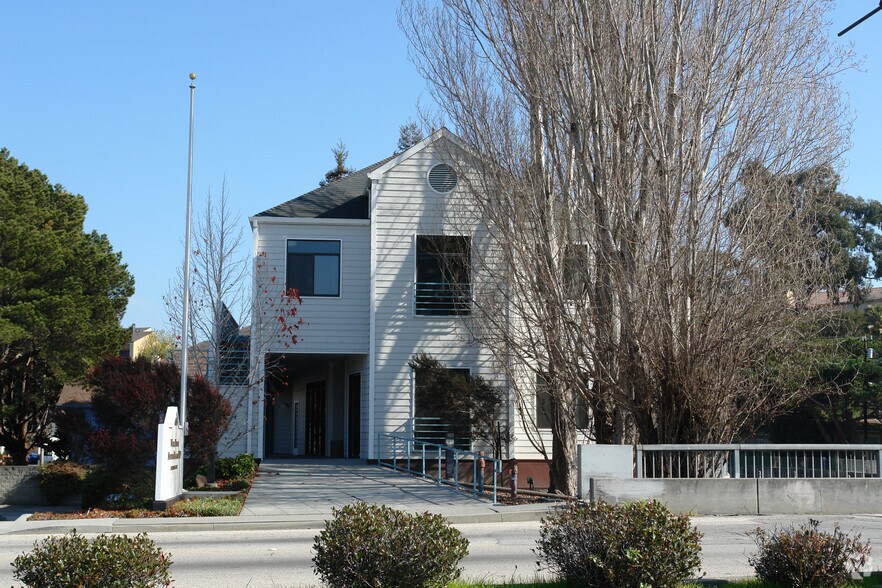 600 Ocean St, Santa Cruz, CA à louer - Photo de l’immeuble – Image 2 sur 26