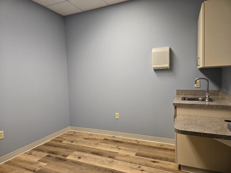 176 Health Care Ln, Martinsburg, WV à vendre - Photo intérieure – Image 2 sur 12