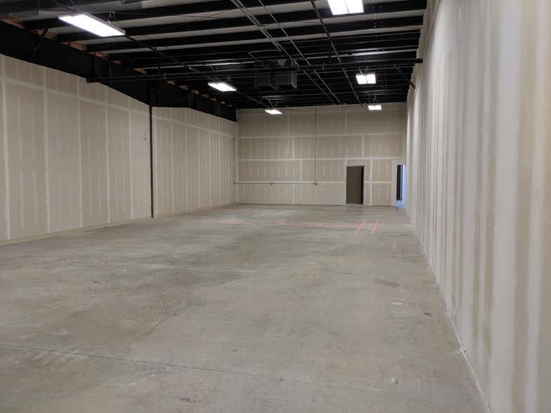 3100 SE Grimes Blvd, Grimes, IA à louer - Photo intérieure – Image 3 sur 26