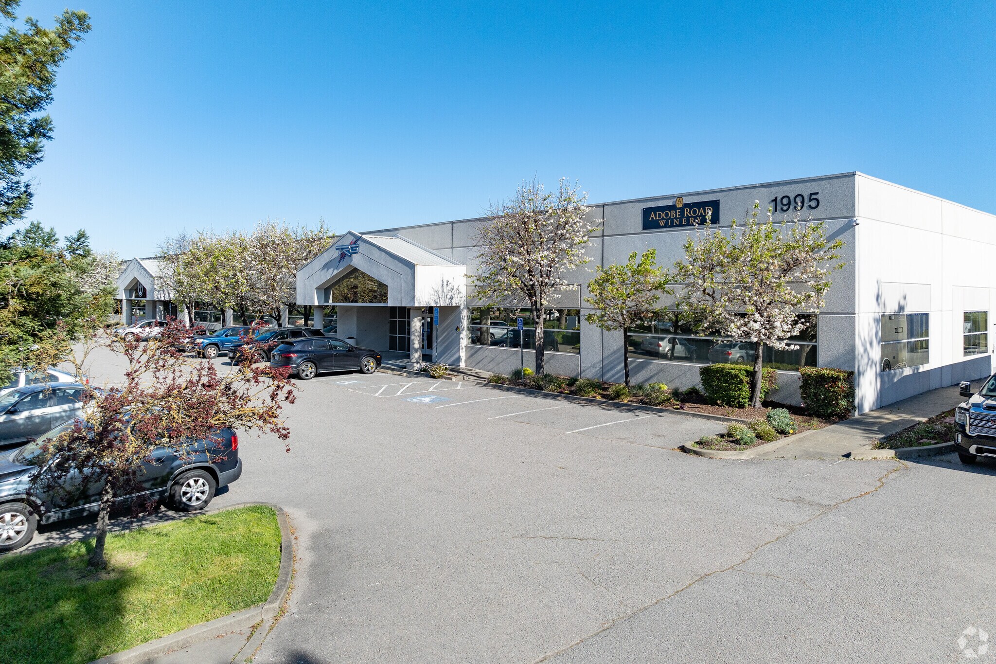 1955-1995 S McDowell Boulevard Ext, Petaluma, CA à vendre Photo principale– Image 1 sur 8