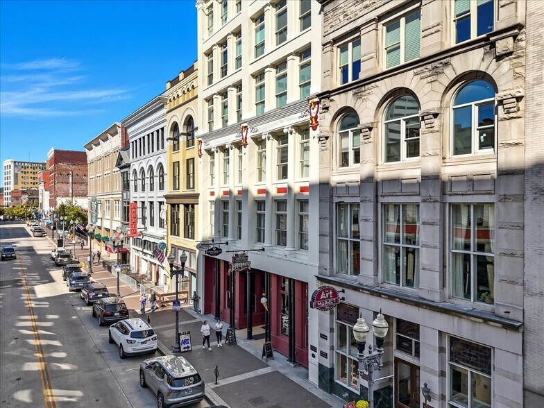 418 S Gay St, Knoxville, TN à louer - Photo de l’immeuble – Image 3 sur 12