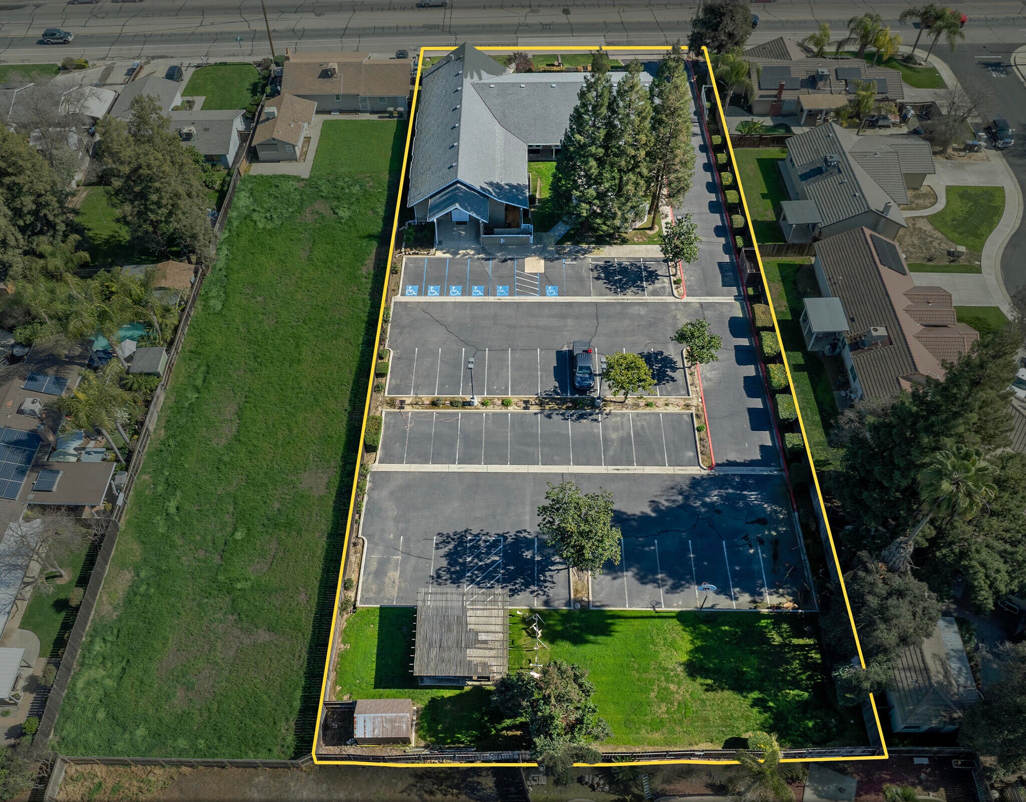 2127 S Giddings St, Visalia, CA à vendre Photo principale– Image 1 sur 51