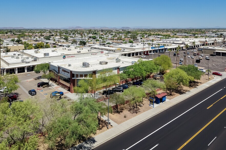 9750 W Peoria Ave, Peoria, AZ à louer - Photo de l’immeuble – Image 3 sur 20