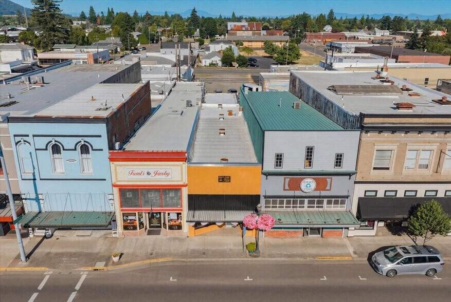 764 S Main St, Lebanon, OR à vendre - Photo de l’immeuble – Image 3 sur 11