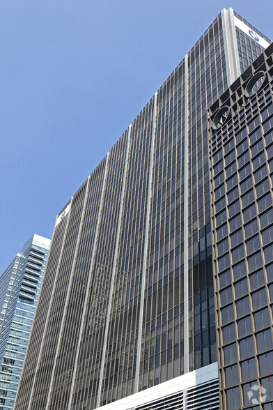 555 W 57th St, New York, NY à louer - Photo de l’immeuble – Image 3 sur 9