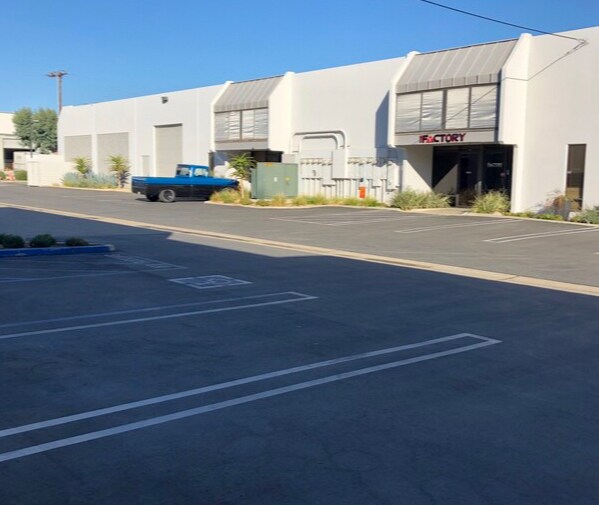 312 Oak Pl, Brea, CA à louer - Photo de l’immeuble – Image 1 sur 11