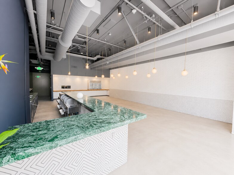 235 S San Pedro St, Los Angeles, CA à louer - Photo de l’immeuble – Image 3 sur 7