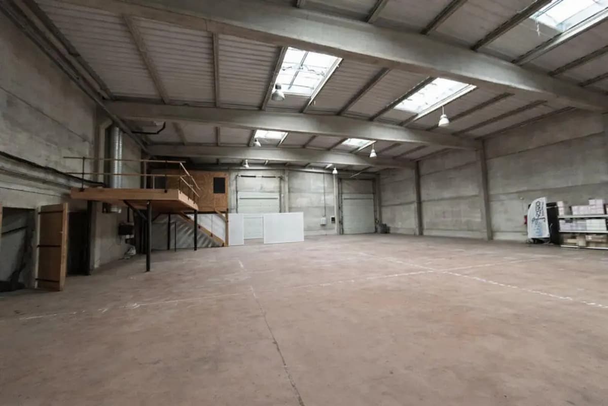 Industriel/Logistique dans Orchies à vendre Photo de l’immeuble– Image 1 sur 6