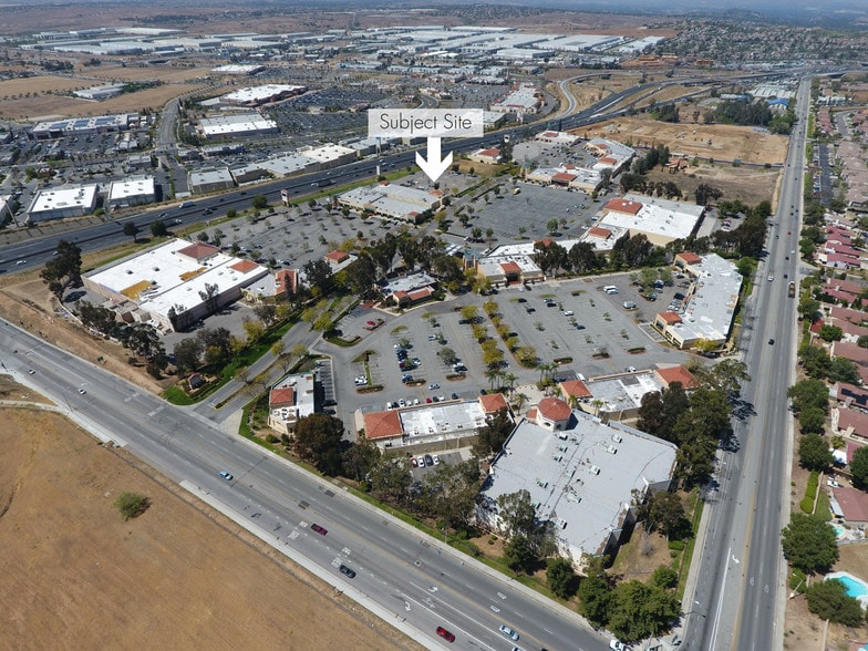 12125 Day St, Moreno Valley, CA à vendre - Aérien – Image 2 sur 5