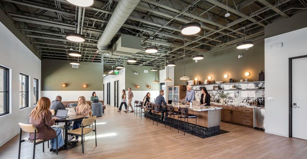191 N Orange St, Orange, CA à louer - Photo de l’immeuble – Image 3 sur 20