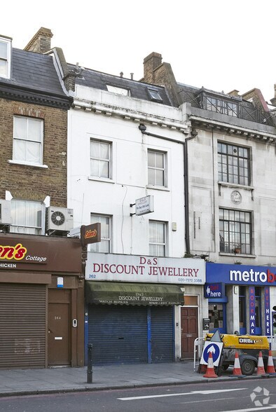 262 Seven Sisters Rd, Londres à louer - Photo de l’immeuble – Image 1 sur 9