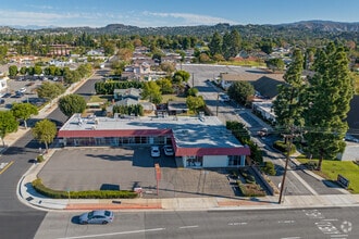 1161 Irvine Blvd, Tustin, CA - VUE AÉRIENNE  vue de carte