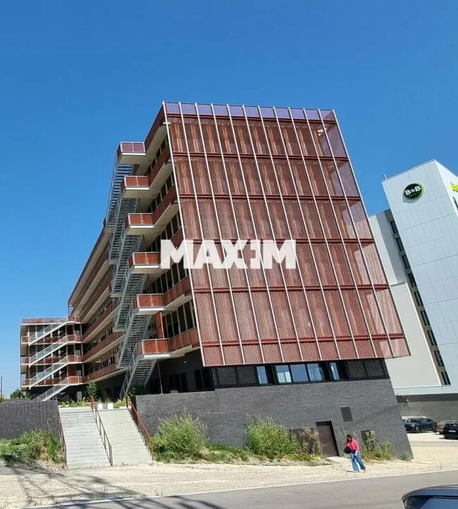 Plus de détails pour 21-21 Avenue Francoise Giroud, Dijon - Bureau, Local commercial à louer