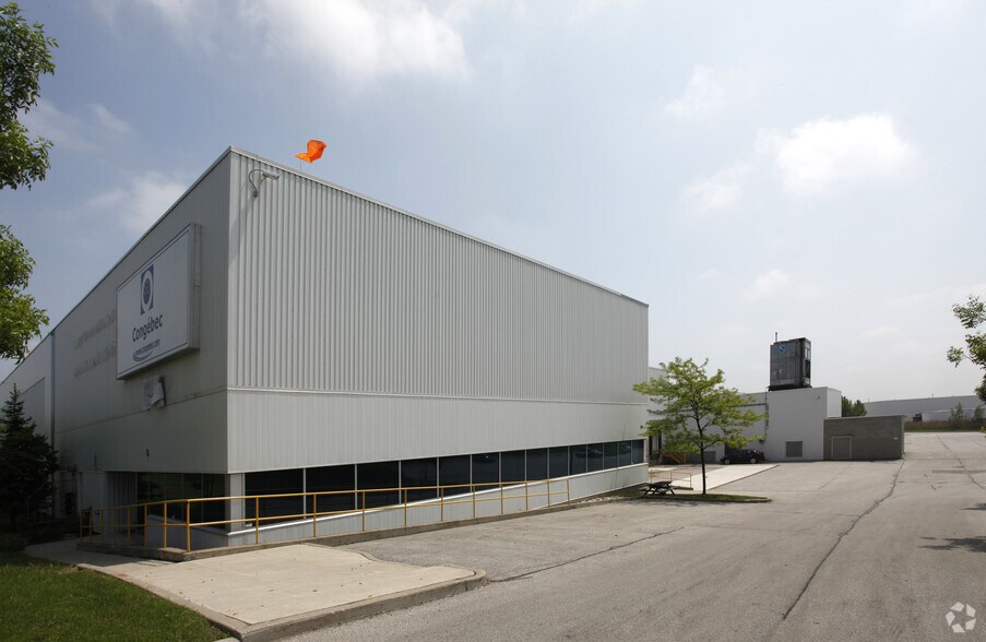 225 Rexdale Blvd, Toronto, ON à louer - Photo de l’immeuble – Image 3 sur 3