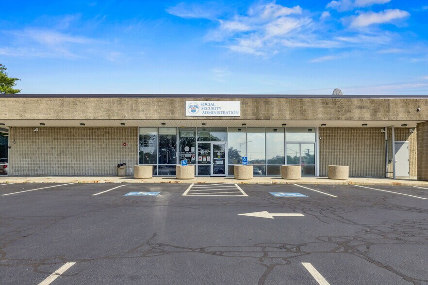 175 Amherst St, Nashua, NH à louer - Photo de l’immeuble – Image 2 sur 24