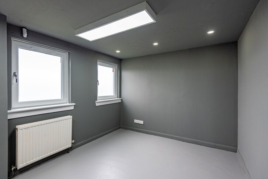 66-76 Dickson St, Dunfermline à louer - Photo de l’immeuble – Image 2 sur 5