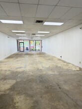 7101-7225 W Oakland Park Blvd, Lauderhill, FL à louer Photo intérieure– Image 2 sur 3