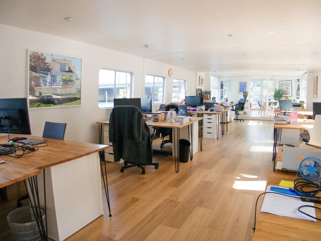 Plus de détails pour 67 Quai Charles Pasqua, Levallois-Perret - Bureau à vendre